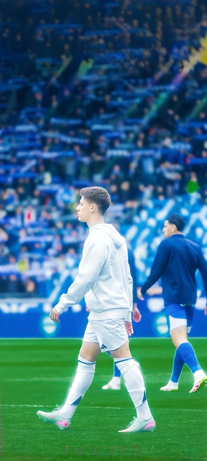 西甲-皇马1-0阿拉维斯 姆巴佩直红卡马文加世界波 西甲-皇马1-0阿拉维斯 姆巴佩直红卡马文加世界波